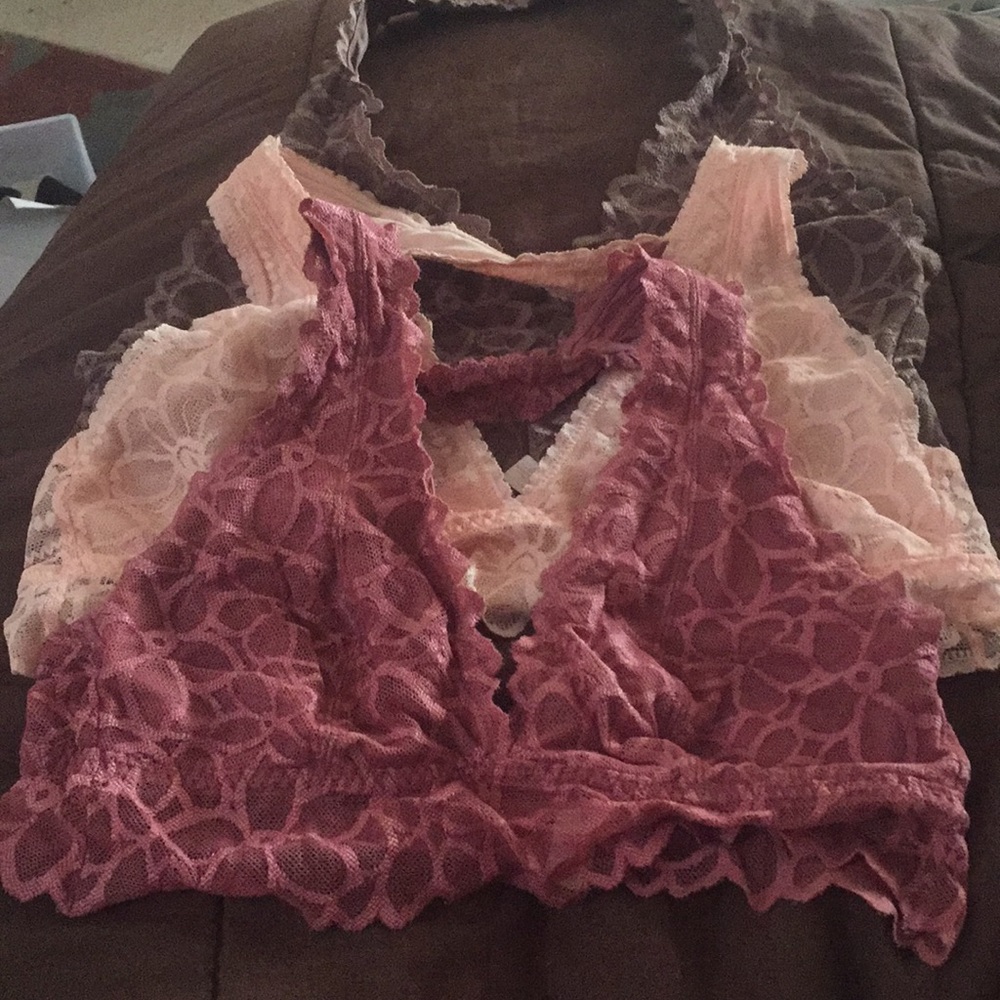 VS PINK Bralettes (2)